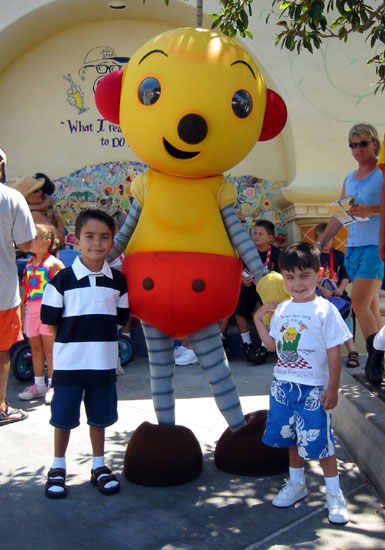 AN 2003-08, (Disneyland Vacation, Characters, Rolie Polie Olie, Cole, Carson)